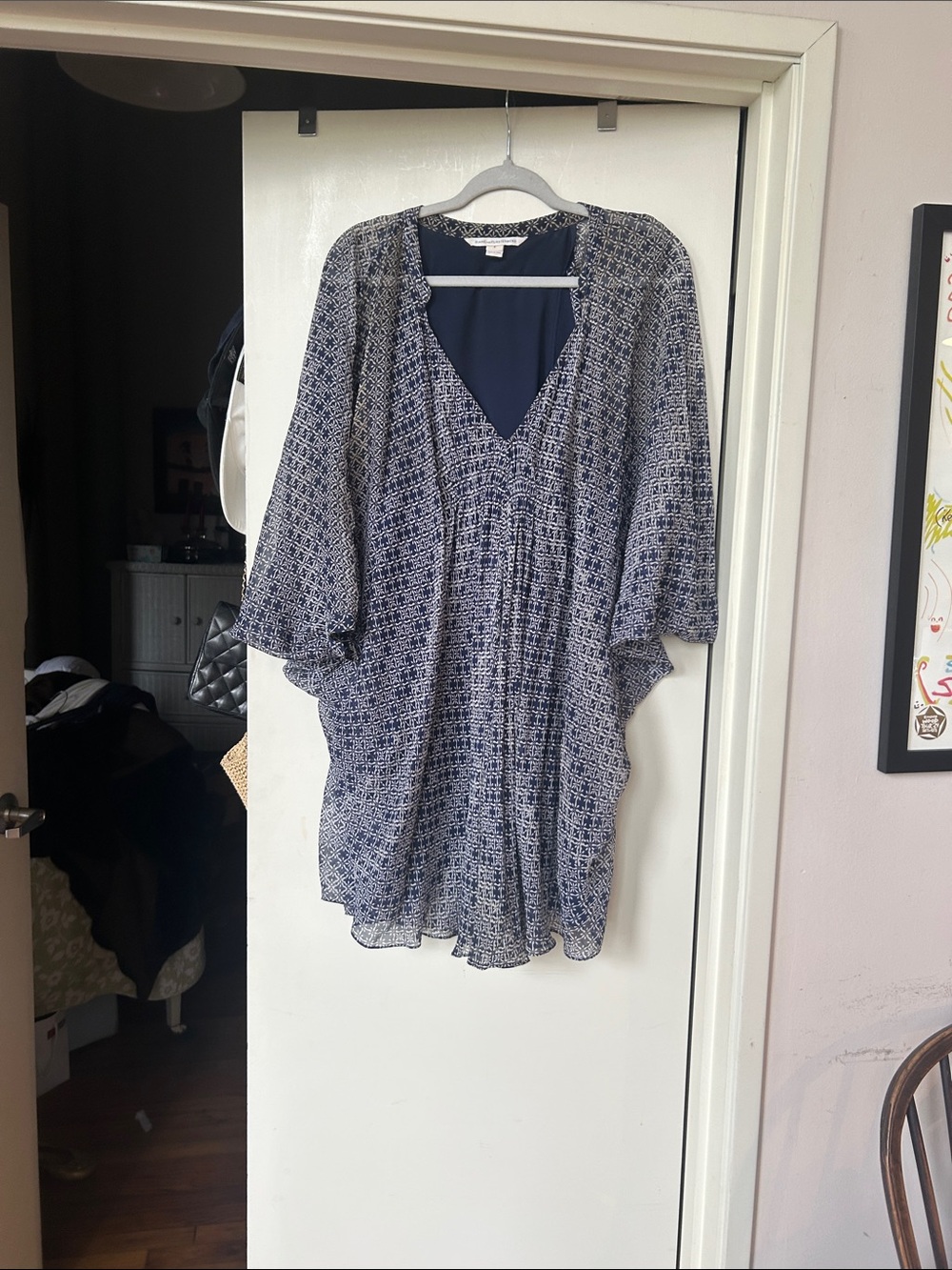 Diane Von Furstenbourg Lightweight flowing Navy Patterned V-Neck